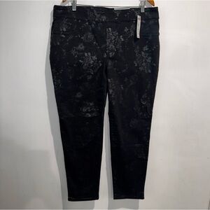 NWT Chico's floral jacquard pull up ankle pants size 16R